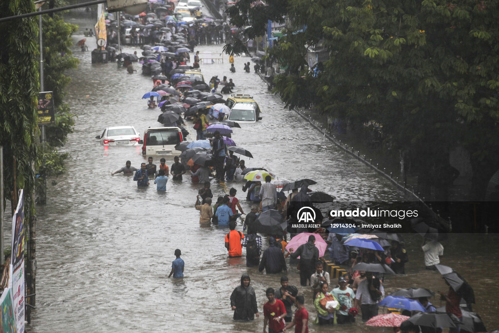 Heavy rain in Mumbai