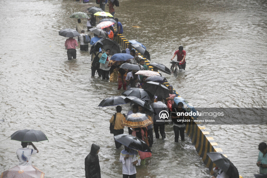 Heavy rain in Mumbai