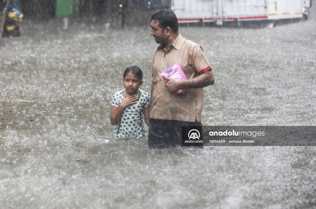 Heavy rain in Mumbai