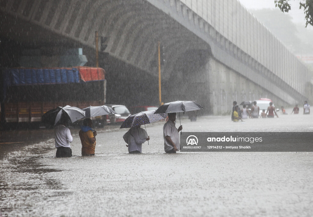 Heavy rain in Mumbai