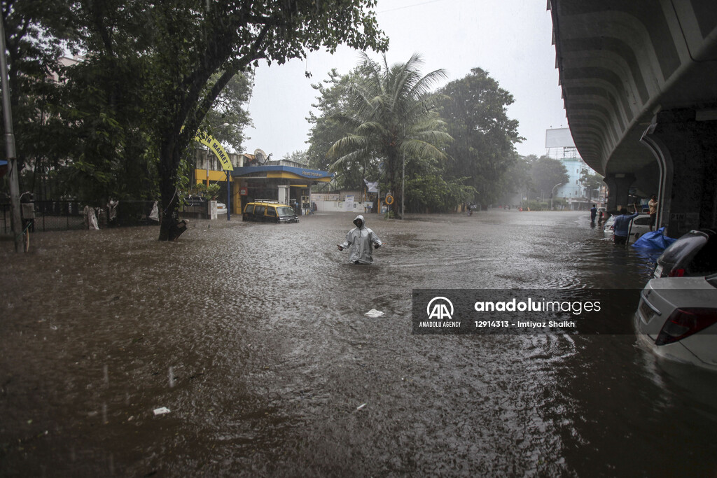 Heavy rain in Mumbai