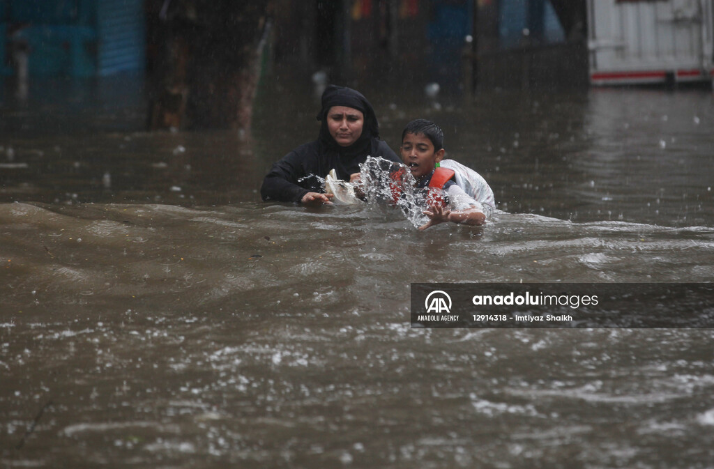 Heavy rain in Mumbai