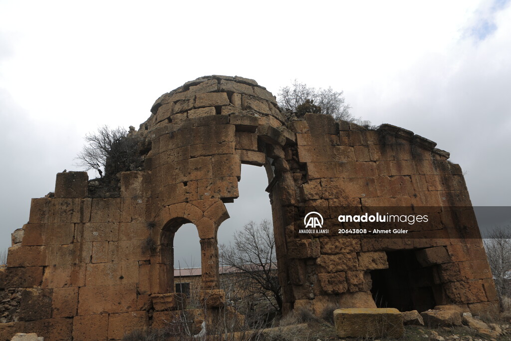 Tarihi Dağpazarı Kilisesi'nin bir bölümü şiddetli yağışlar nedeniyle yıkıldı