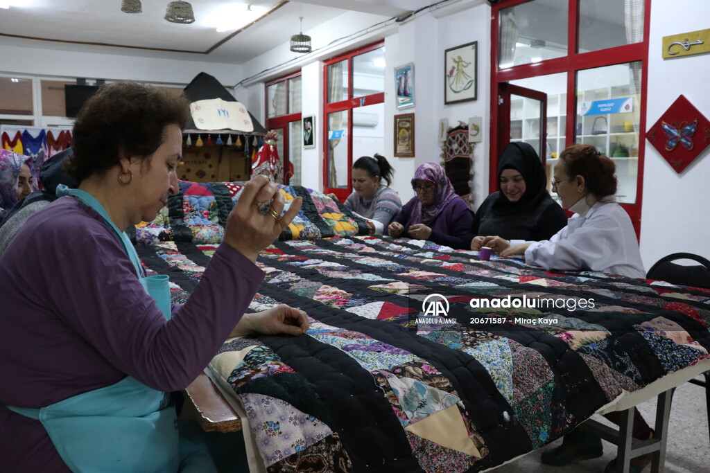 Ninelerinden kalan parça kumaşlarla "kırkyama" yorgan yaptılar