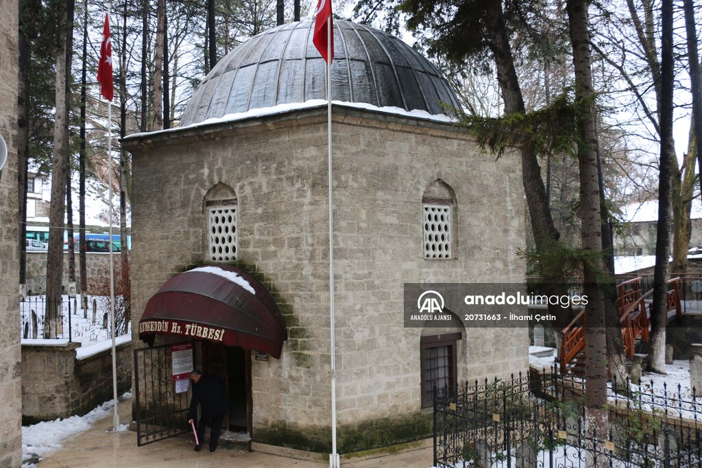 Çağ kapatıp çağ açan fethin manevi mimarı: Akşemseddin