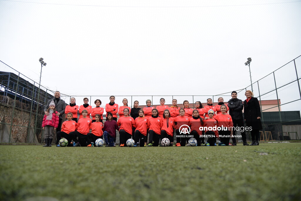 Bilecikli kızların futbol aşkı sınır tanımıyor