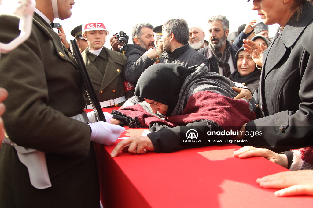 İdlib şehidi Uzman Onbaşı Nihat Kara son yolculuğuna uğurlandı