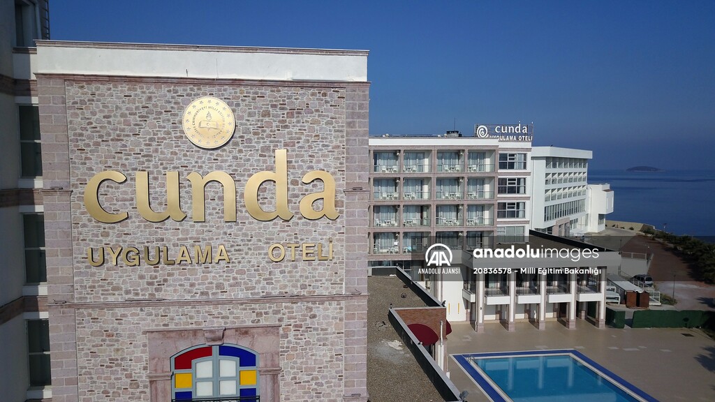 Ayvalık'ın "istihdam garantili" meslek lisesi ciroda hedef büyüttü