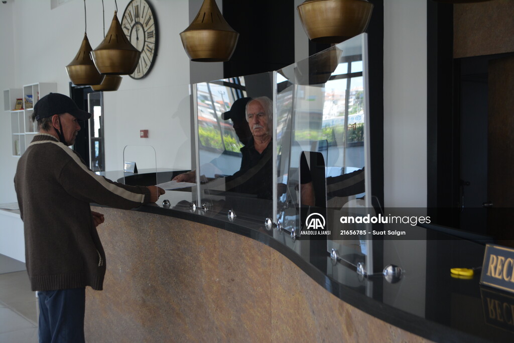 Kuzey Ege'nin gözde tatil merkezleri tedbirlerle yeniden açıldı