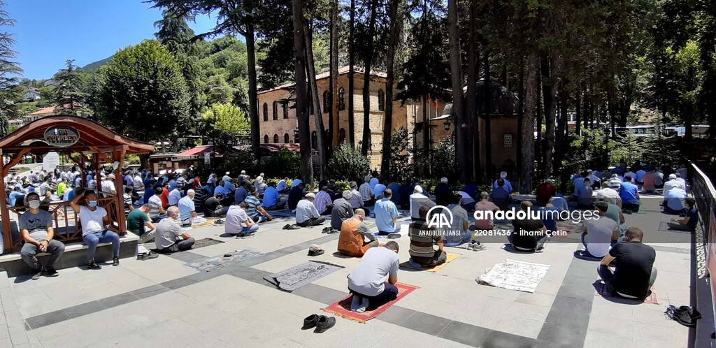 İstanbul'un manevi fatihi Akşemseddin Hazretleri'nin türbesi ziyarete açıldı