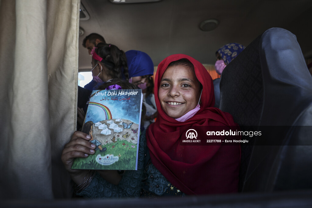 Volunteer hairdressers in Jarabulus cheer the Orphan girls