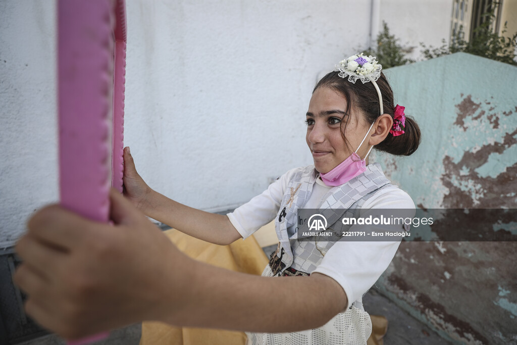 Volunteer hairdressers in Jarabulus cheer the Orphan girls