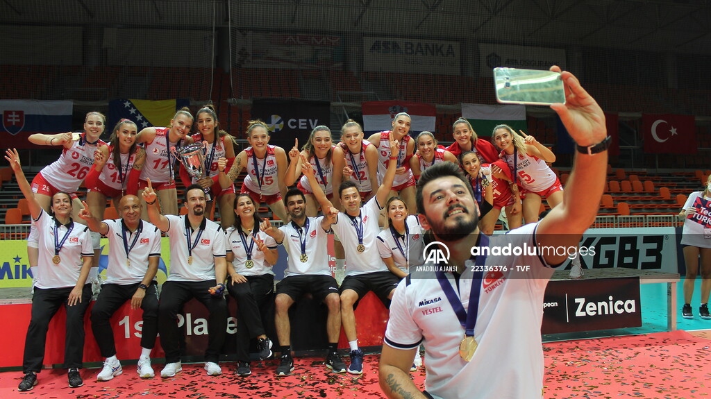 Türkiye 19 Yaş Altı Kız Voleybol Milli Takımı Avrupa şampiyonu oldu