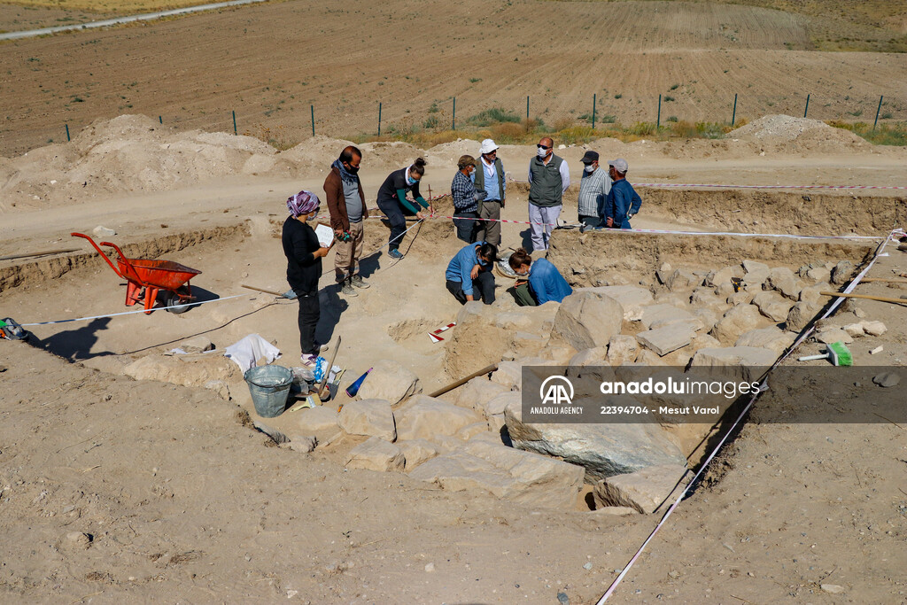 Urartu woman buried with jewelry found in Turkey's Van