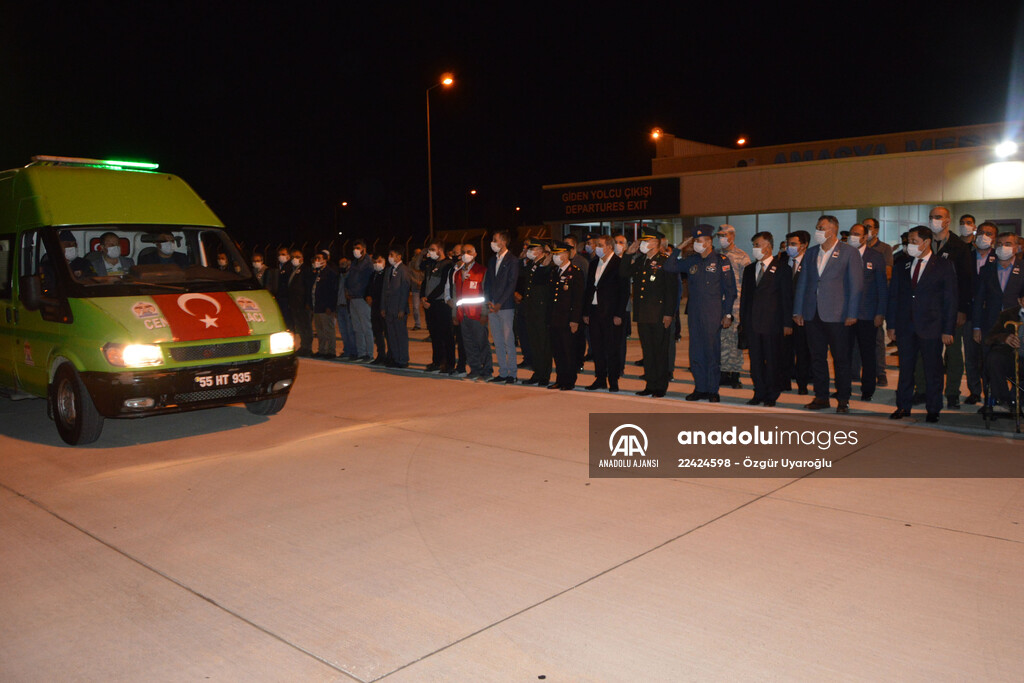 Şehit Yüzbaşı Mahmut Top'un cenazesi Samsun'a getirildi