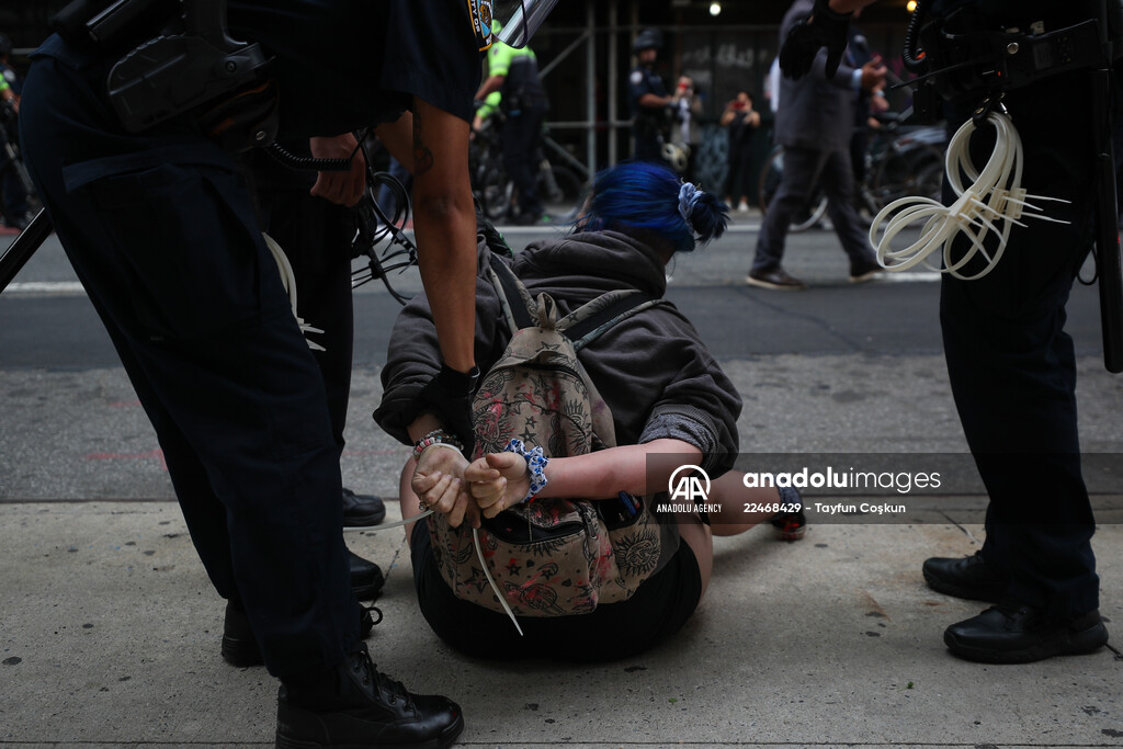Police detained anti-ICE protestors in NYC