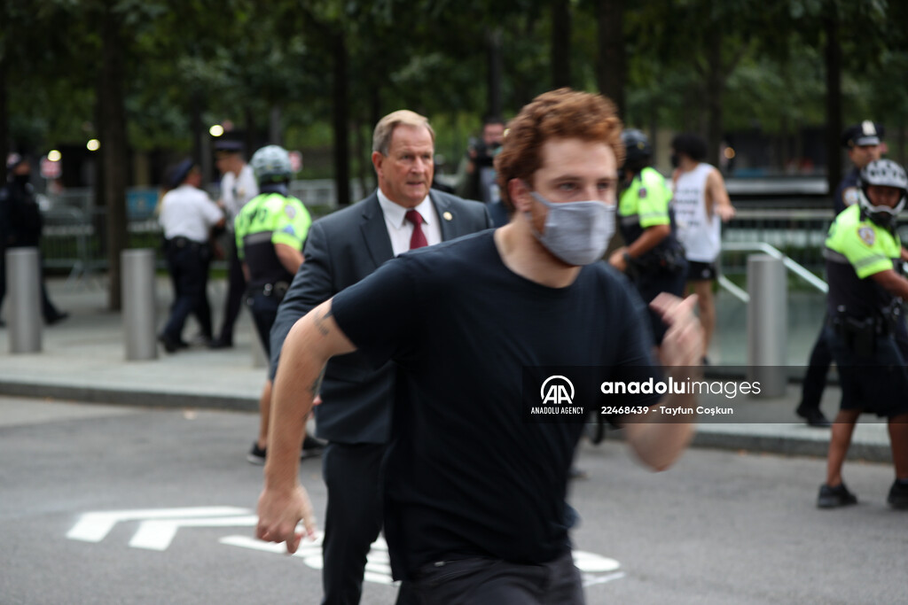 Police detained anti-ICE protestors in NYC