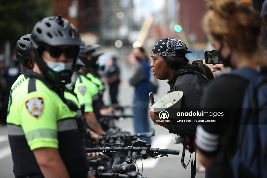 Police detained anti-ICE protestors in NYC