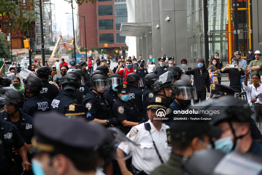 Police detained anti-ICE protestors in NYC