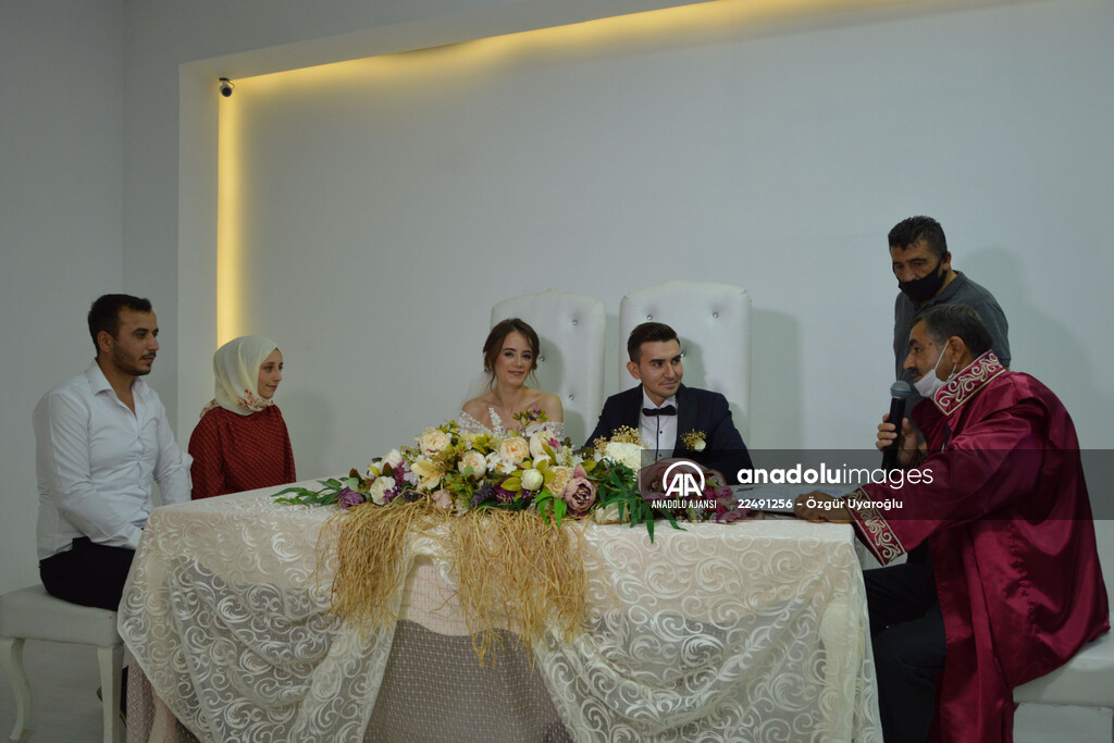 Samsun'da nikah memuru bu kez oğlunun nikahını kıydı