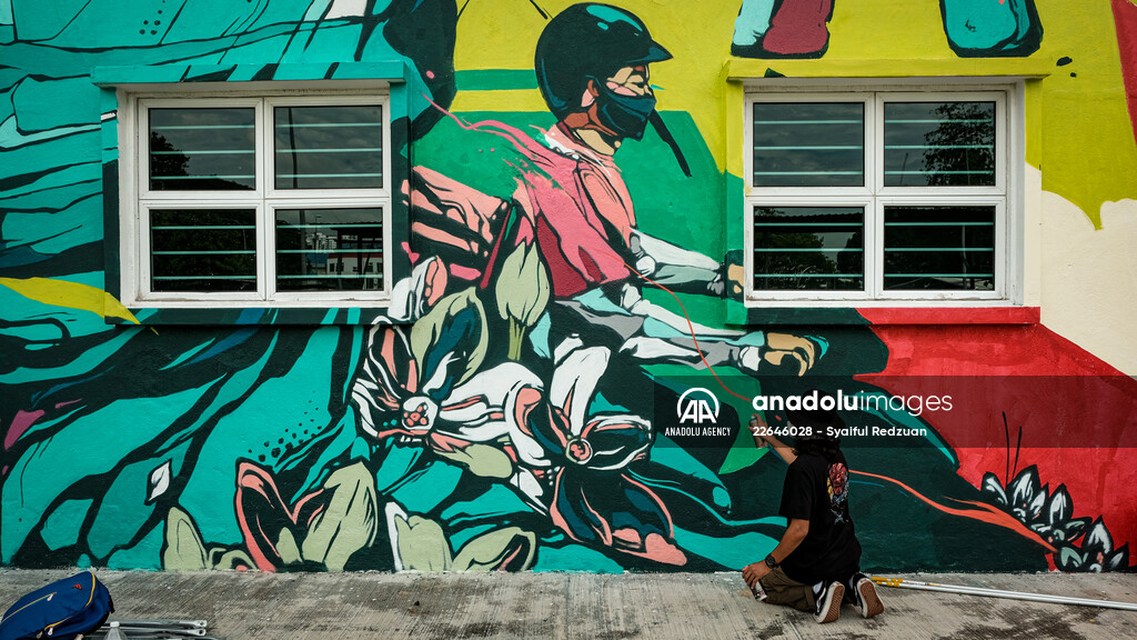 Mural painting for health workers in Malaysia