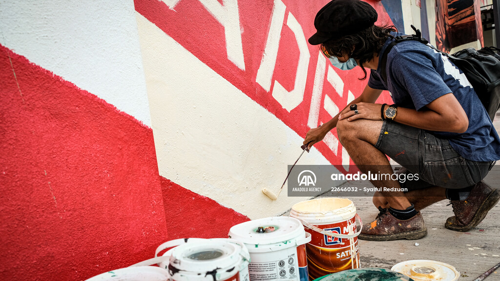 Mural painting for health workers in Malaysia