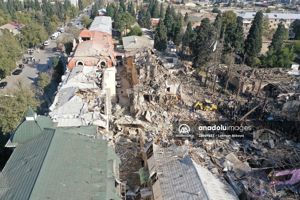 Residential area damaged amid clashes between Armenia and Azerbaijan