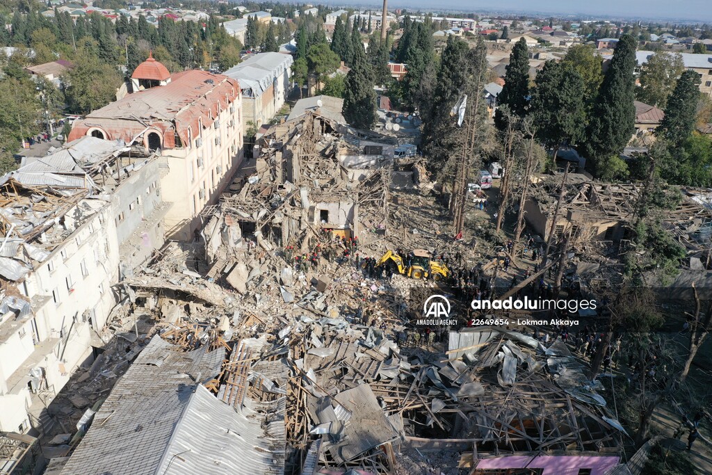 Residential area damaged amid clashes between Armenia and Azerbaijan