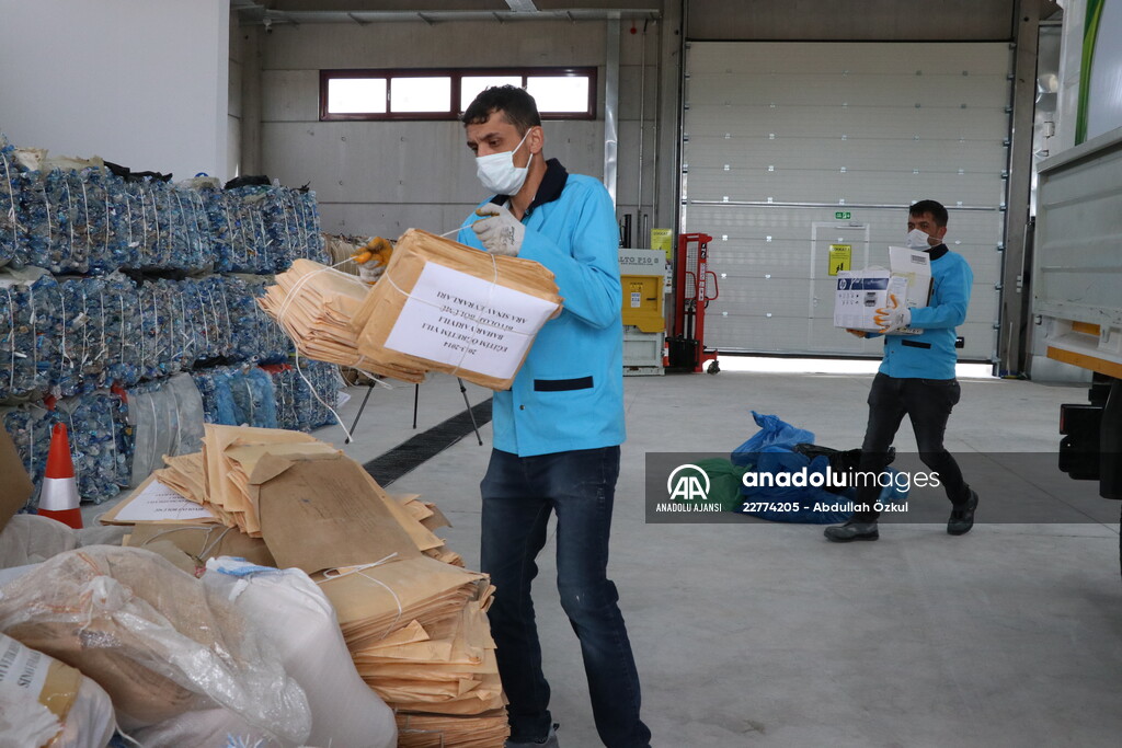 Niğde Ömer Halisdemir Üniversitesinde her atık ekonomiye kazandırılıyor