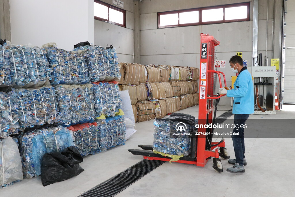 Niğde Ömer Halisdemir Üniversitesinde her atık ekonomiye kazandırılıyor