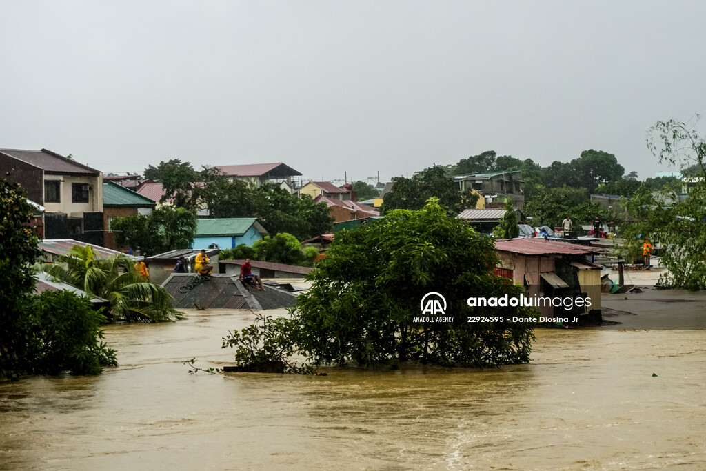 Rizal deluged by Typhoon Vamco in Philippines