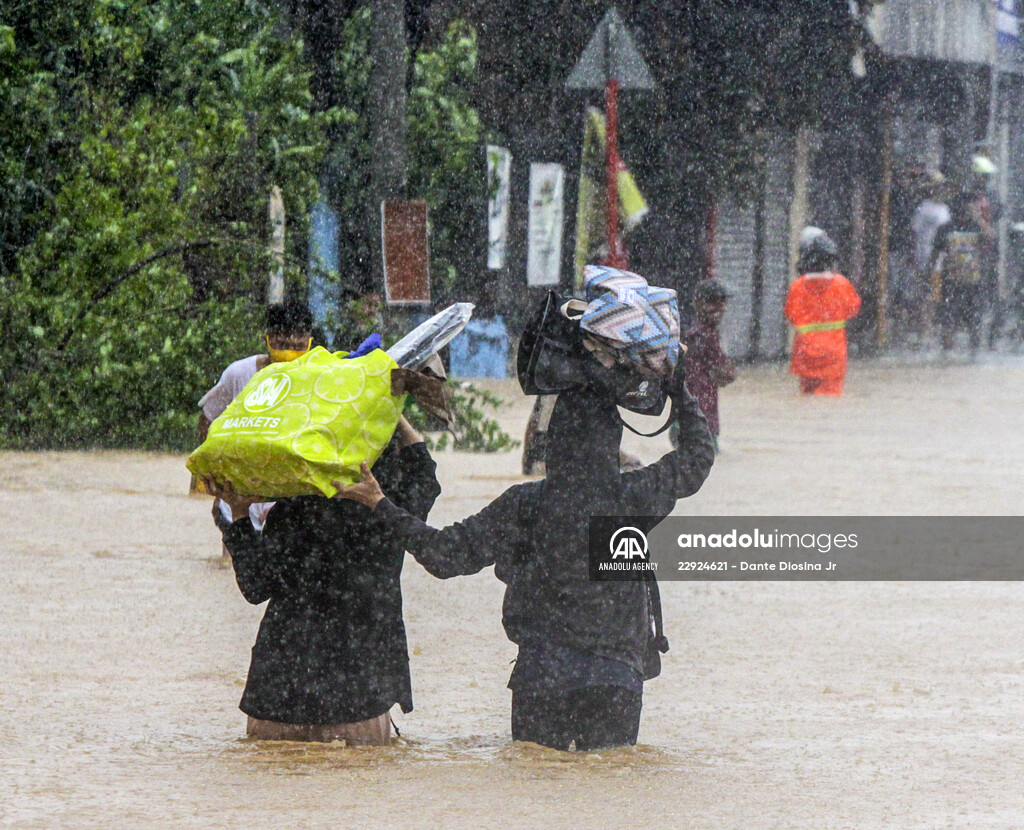 Rizal deluged by Typhoon Vamco in Philippines