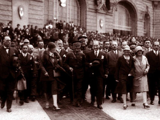 MUSTAFA KEMAL ATATURK, ISTANBUL'DA