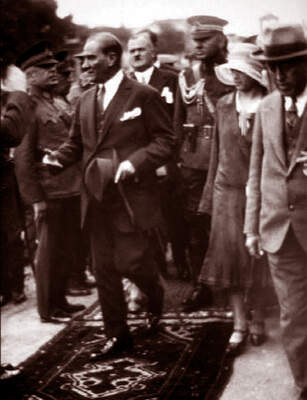 MUSTAFA KEMAL ATATURK, ISTANBUL'DA