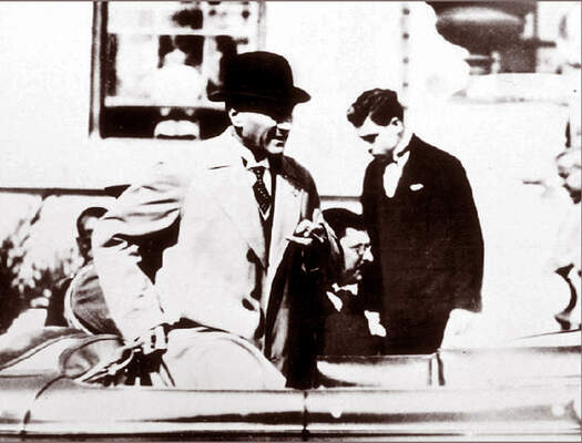 MUSTAFA KEMAL ATATURK, ISTANBUL'DA