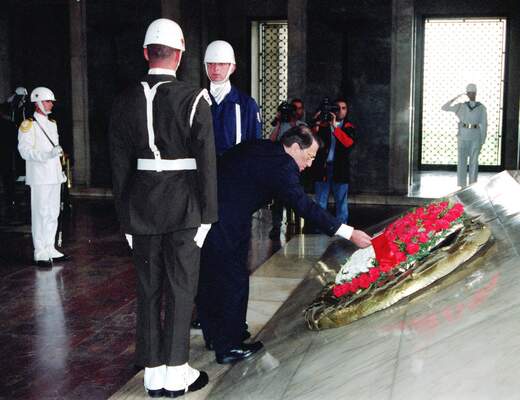 ANAP''IN KURULUSUNUN 18. YILDONUMU