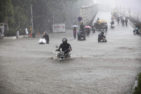 Heavy rain in Mumbai