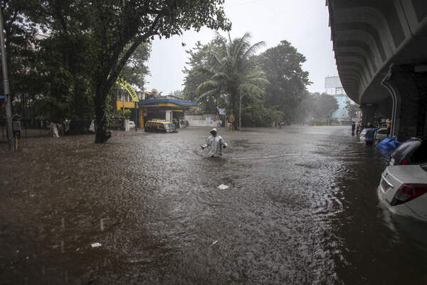 Heavy rain in Mumbai