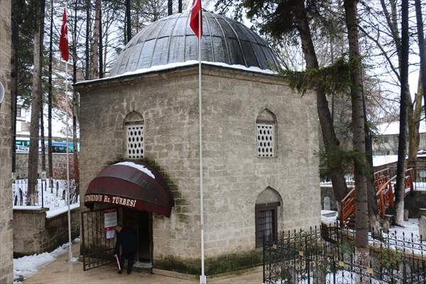 Çağ kapatıp çağ açan fethin manevi mimarı: Akşemseddin