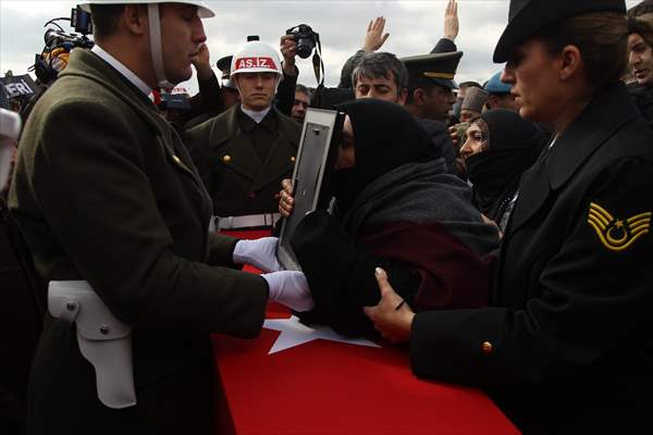 İdlib şehidi Uzman Onbaşı Nihat Kara son yolculuğuna uğurlandı