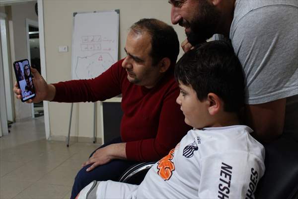 Brazil invites Syrian boy playing soccer with Santos jersey