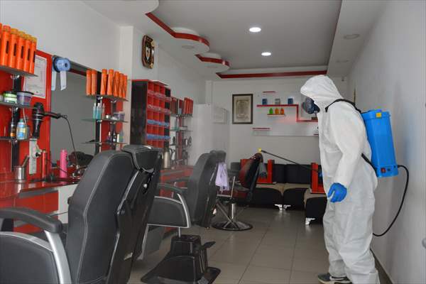 Samsun'da berber ve kuaför salonları açılışa hazırlanıyor