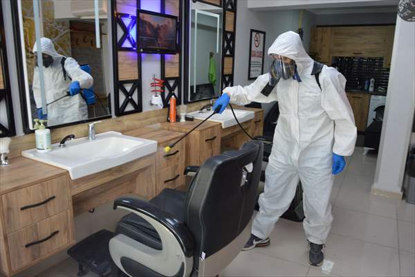 Samsun'da berber ve kuaför salonları açılışa hazırlanıyor