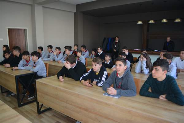 Ayvalık'ın "istihdam garantili" meslek lisesi ciroda hedef büyüttü