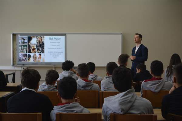 Ayvalık'ın "istihdam garantili" meslek lisesi ciroda hedef büyüttü