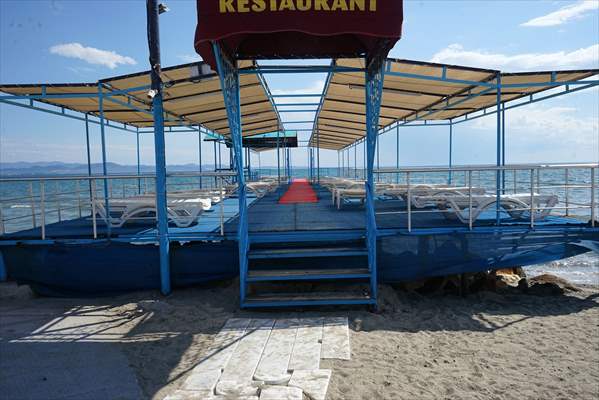 Kuzey Ege'nin gözde tatil merkezleri tedbirlerle yeniden açıldı