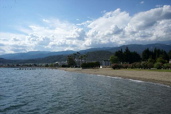 Kuzey Ege'nin gözde tatil merkezleri tedbirlerle yeniden açıldı