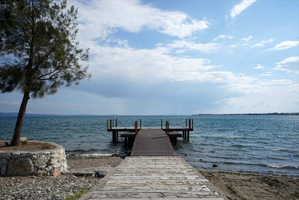 Kuzey Ege'nin gözde tatil merkezleri tedbirlerle yeniden açıldı