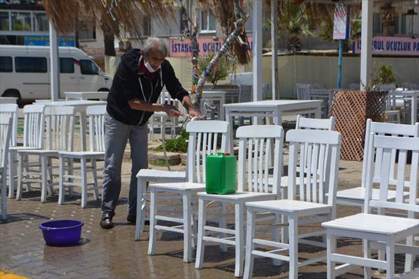 Kuzey Ege'nin gözde tatil merkezleri tedbirlerle yeniden açıldı