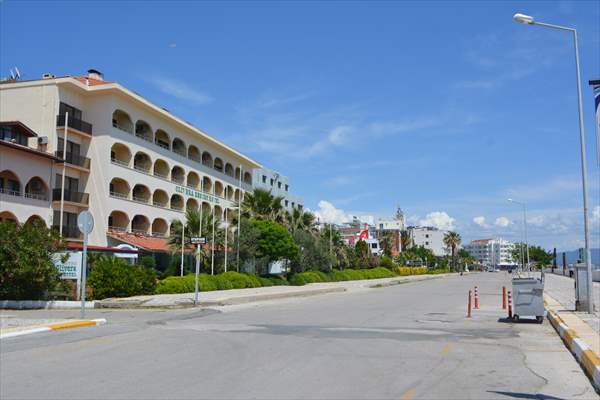 Kuzey Ege'nin gözde tatil merkezleri tedbirlerle yeniden açıldı